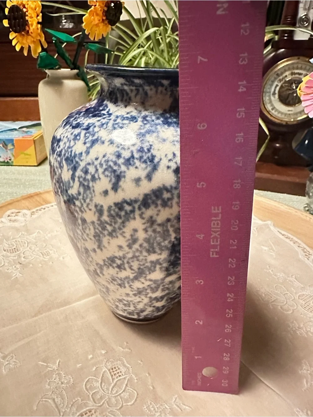 Vintage Pepperwood Potters Blue Cream Spongeware Studio Pottery Vase 7”